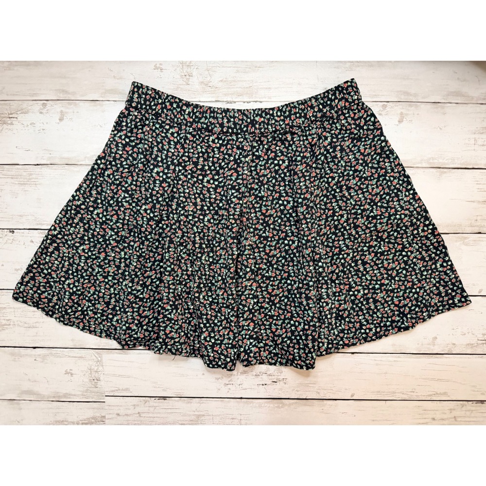 American Eagle Ditsy Floral Mini Skirt Black Red Green Elastic Waist Small